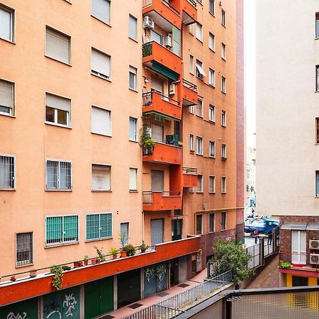 Apartment Near Central Station Мілан Екстер'єр фото